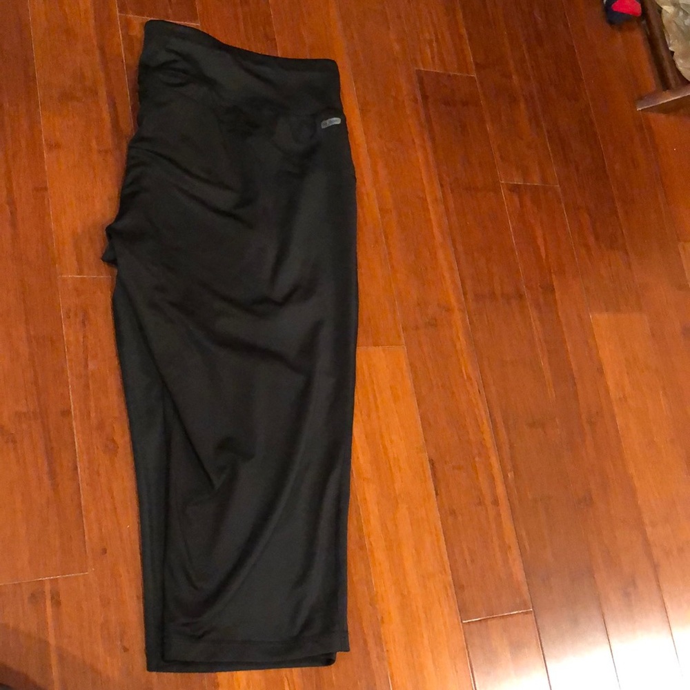 Capri workout leggings